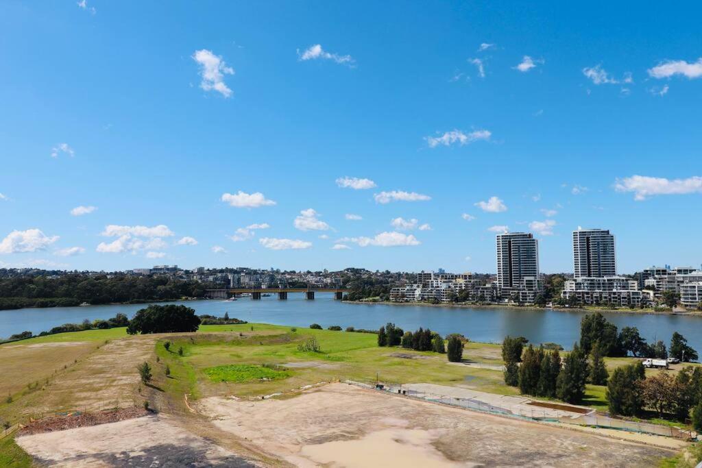 Lovely Waterview 1 Bedroom +Study+Free Parking Sydney Exterior photo